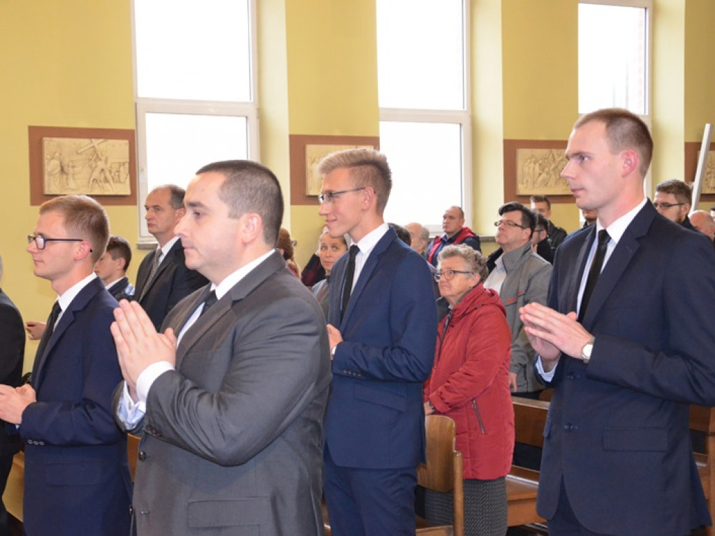 Obłóczyny 4 kleryków w łowickim seminarium