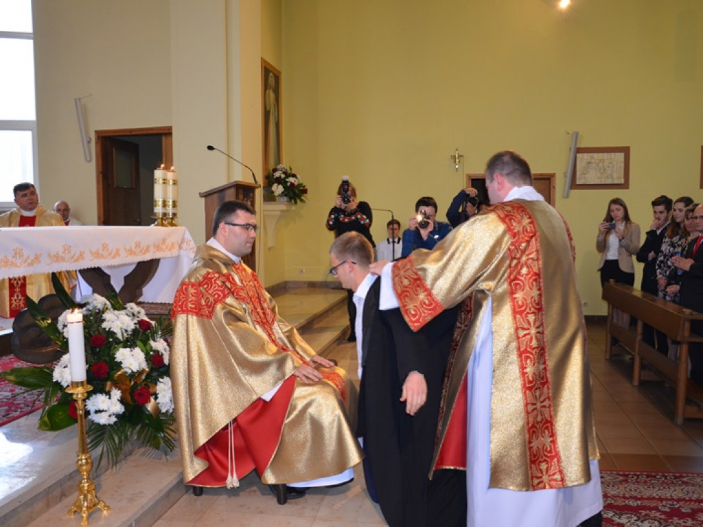 Obłóczyny 4 kleryków w łowickim seminarium