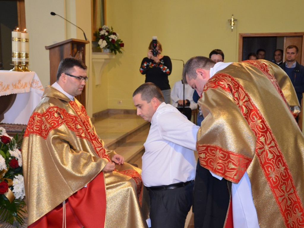 Obłóczyny 4 kleryków w łowickim seminarium