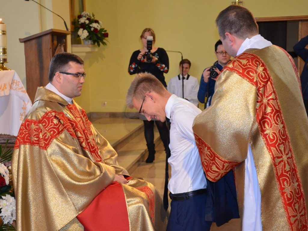 Obłóczyny 4 kleryków w łowickim seminarium