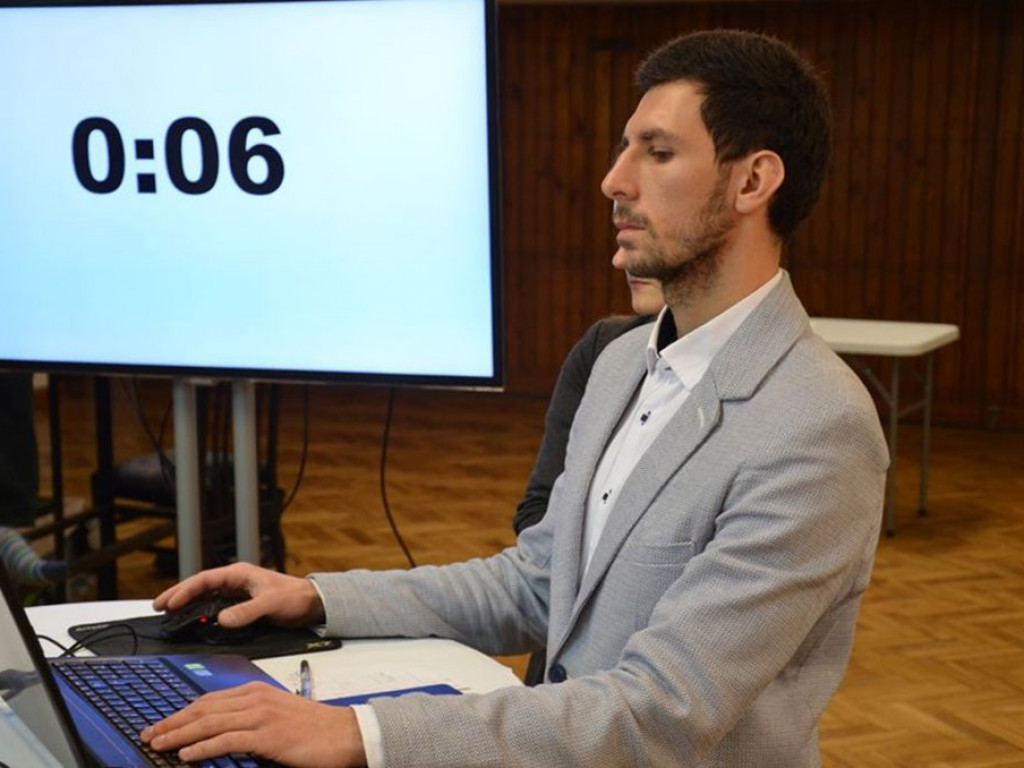 Debata kandydatów na burmistrza Łowicza - tutaj ją obejrzysz