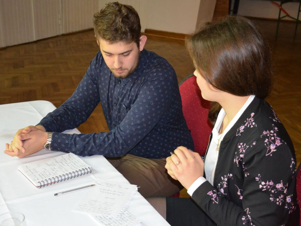 Debata kandydatów na burmistrza Łowicza - tutaj ją obejrzysz