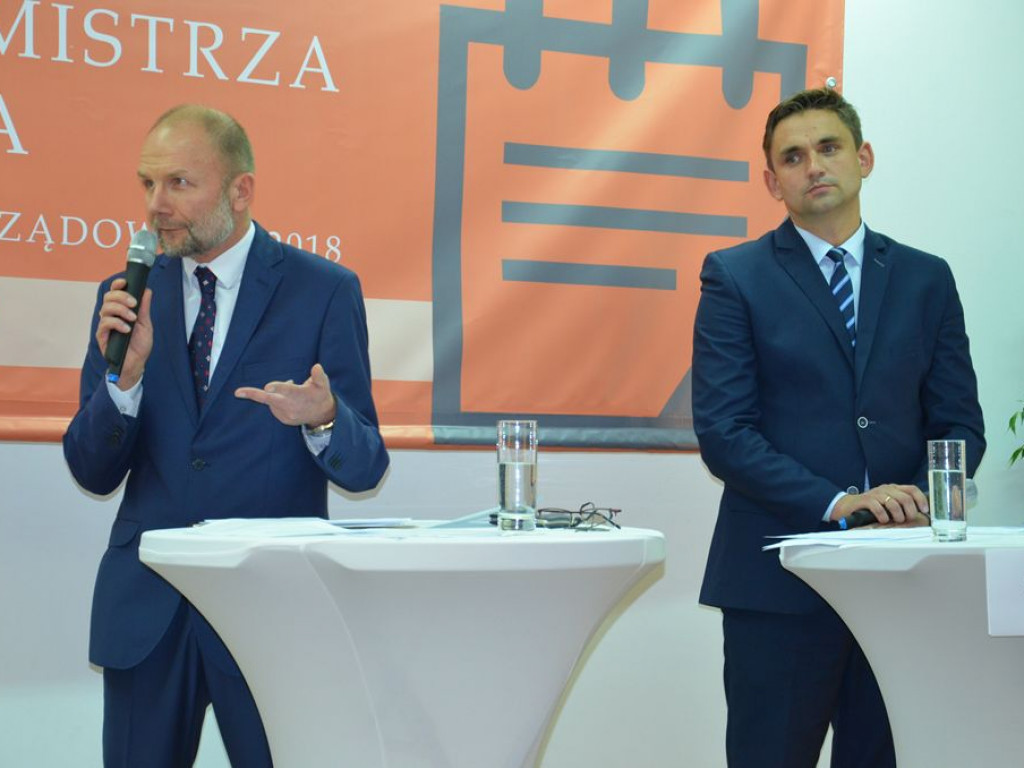 Debata kandydatów na burmistrza Łowicza - tutaj ją obejrzysz