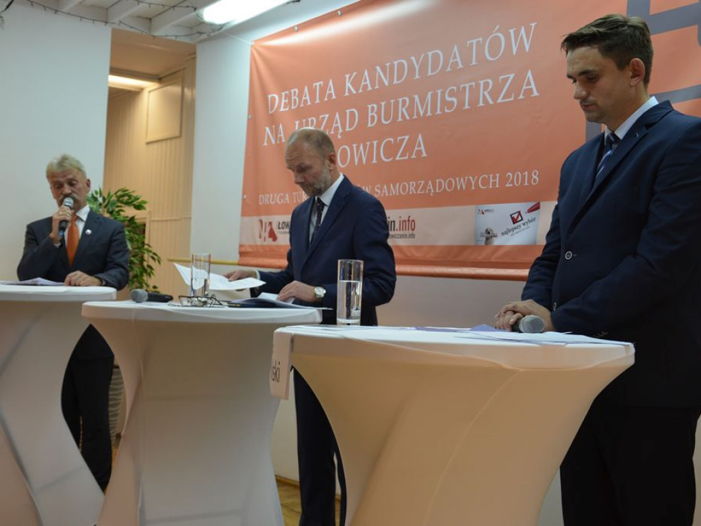 Debata kandydatów na burmistrza Łowicza - tutaj ją obejrzysz