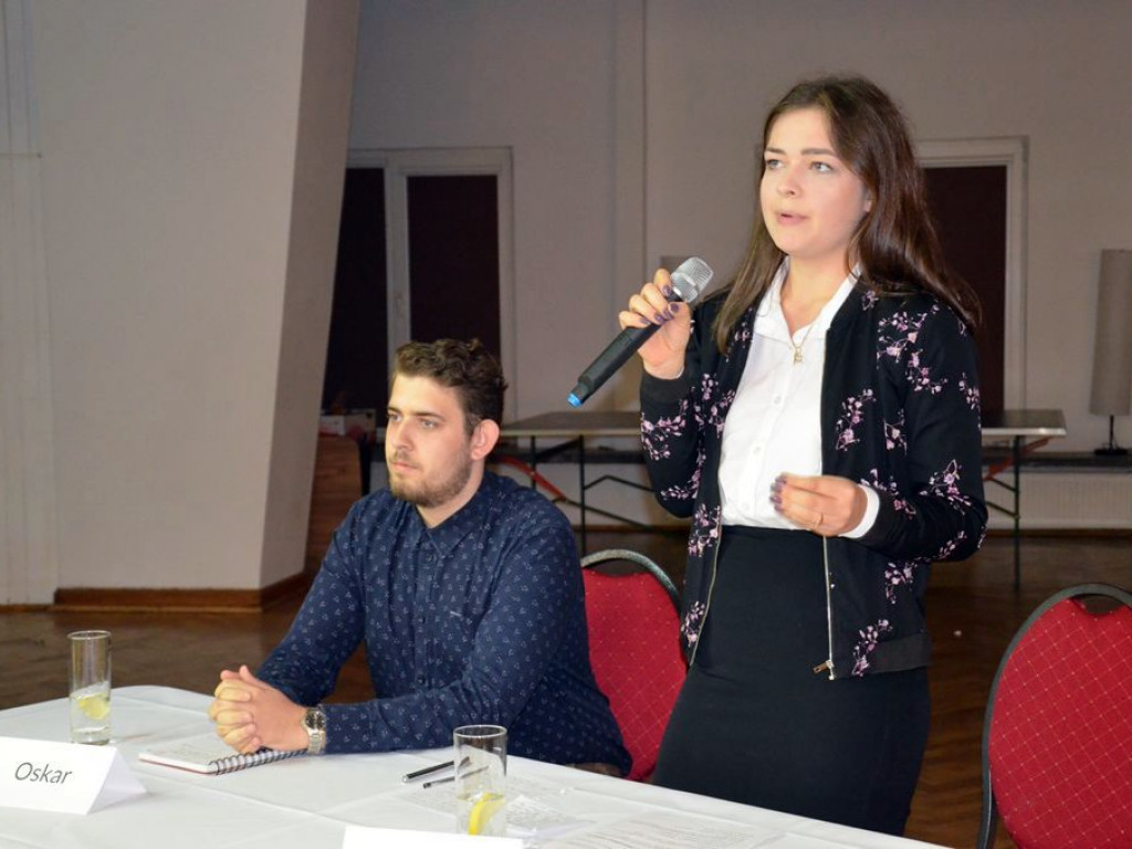 Debata kandydatów na burmistrza Łowicza - tutaj ją obejrzysz