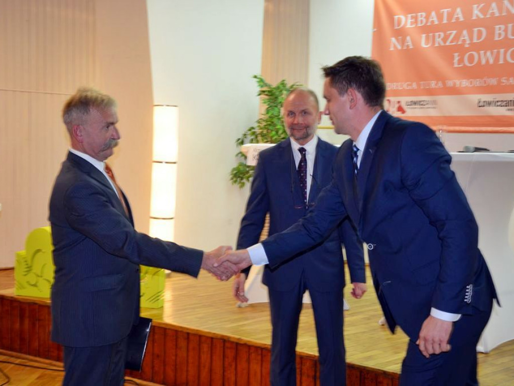 Debata kandydatów na burmistrza Łowicza - tutaj ją obejrzysz