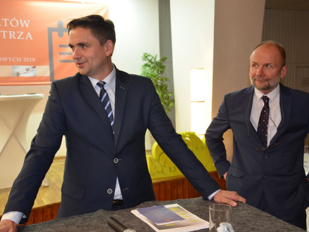 Debata kandydatów na burmistrza Łowicza - tutaj ją obejrzysz
