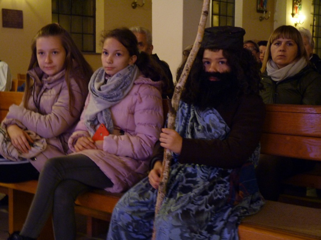 Noc Świętych i wieczór patriotyczny w kościele na Bratkowicach