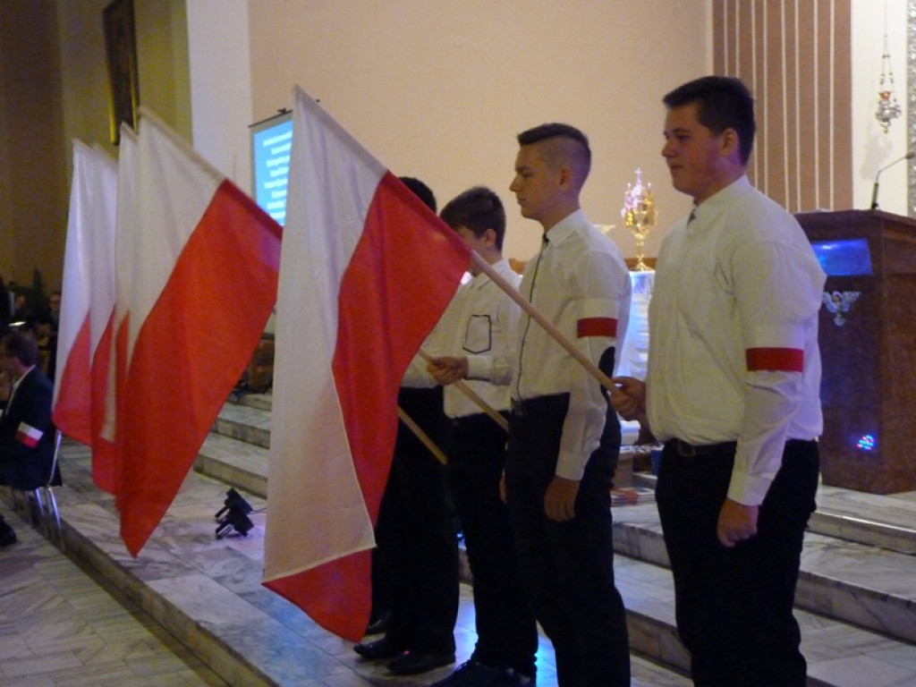 Noc Świętych i wieczór patriotyczny w kościele na Bratkowicach
