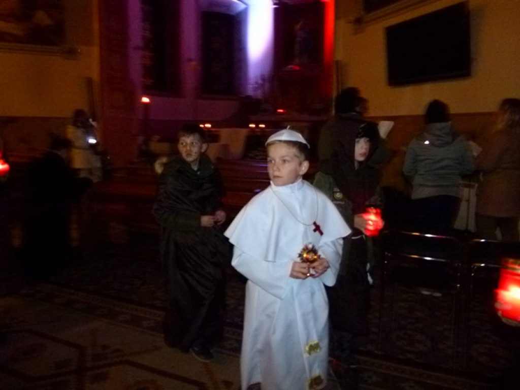 Korowód Świętych przeszedł ulicami Głowna