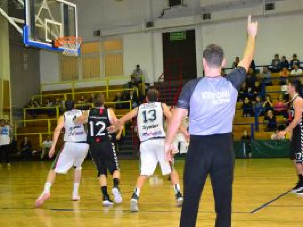 Księżak Syntex przegrał, ale walczył bardzo ambitnie