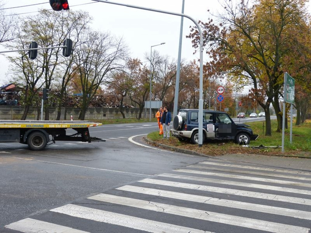 Kolizja na skrzyżowaniu Poznańskiej i Armii Krajowej