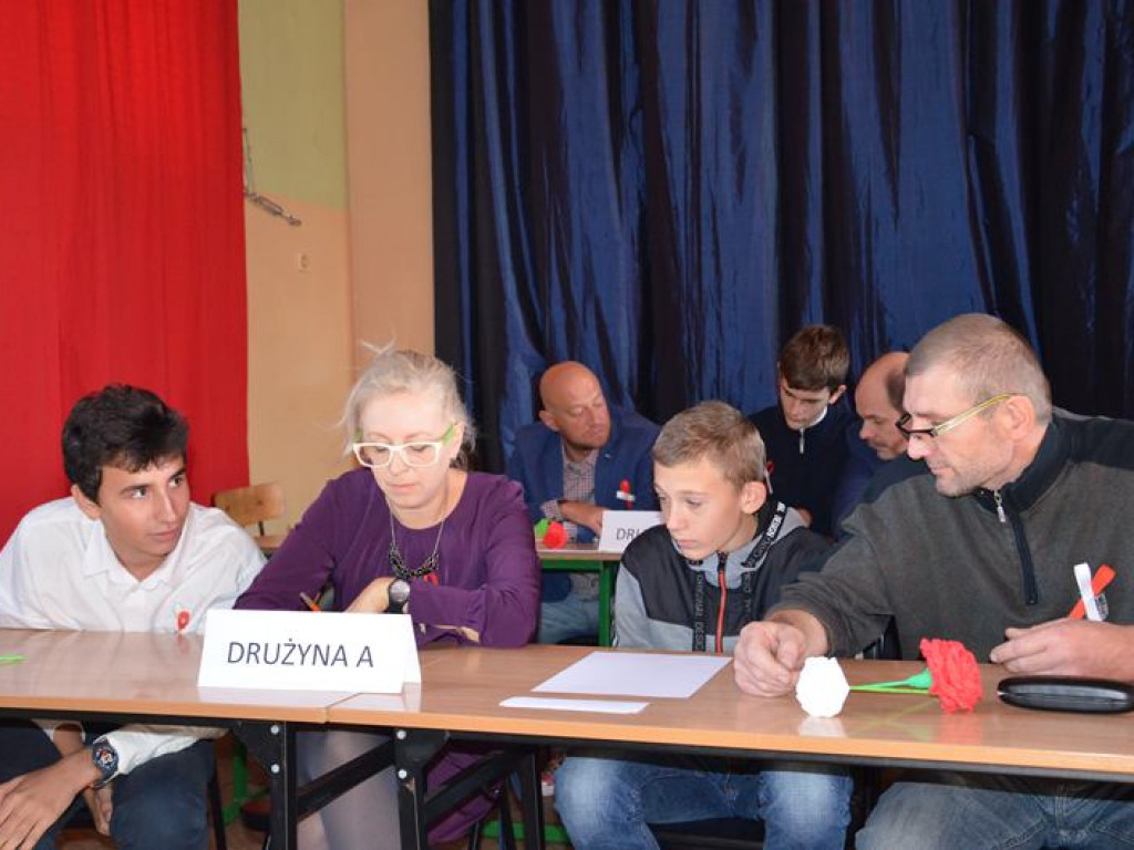Dwaj ojcowie i dwaj synowie wygrali w konkursie historycznym