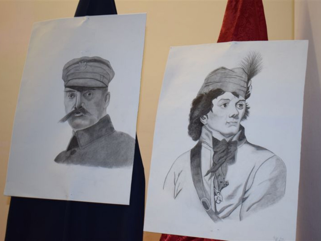 Patriotyczny wieczór w łowickiej bursie