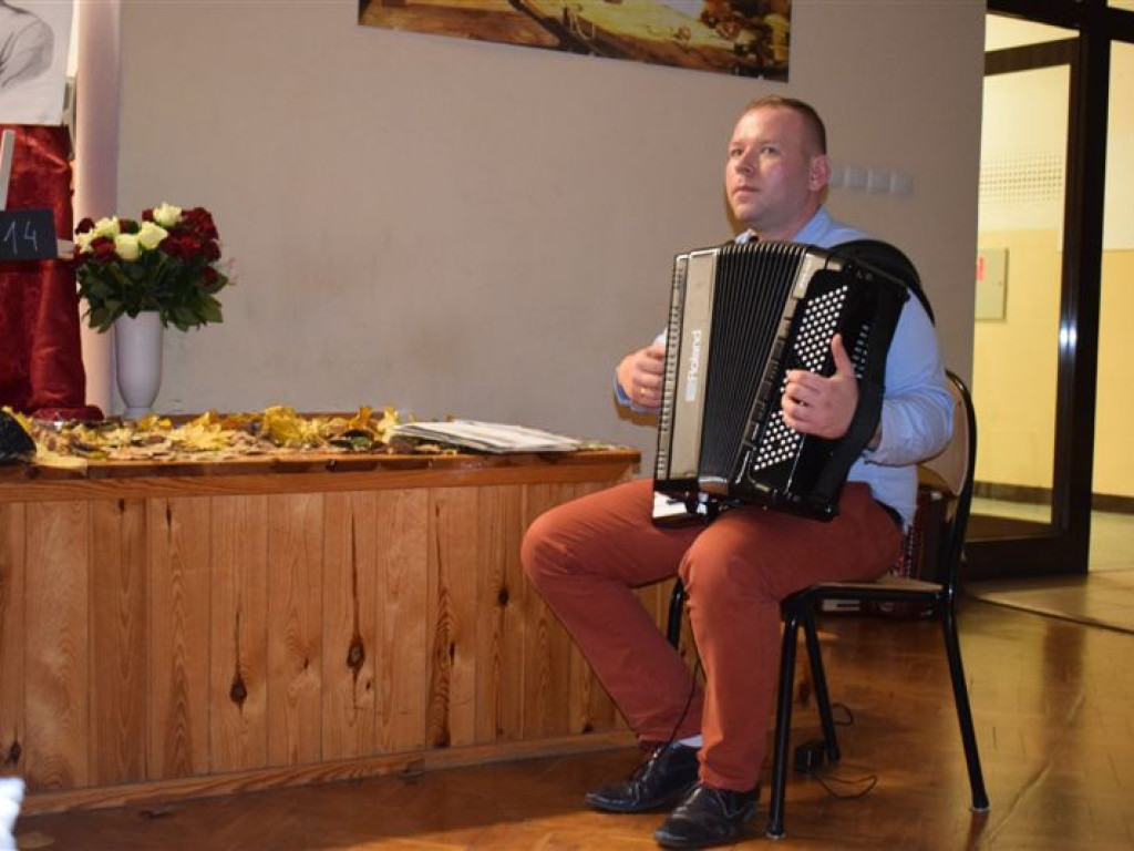 Patriotyczny wieczór w łowickiej bursie