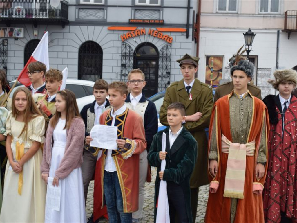 Rekord dla Niepodległej - szkoły pijarskie