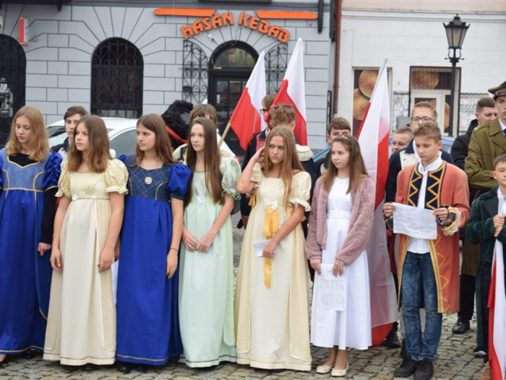 Rekord dla Niepodległej - szkoły pijarskie