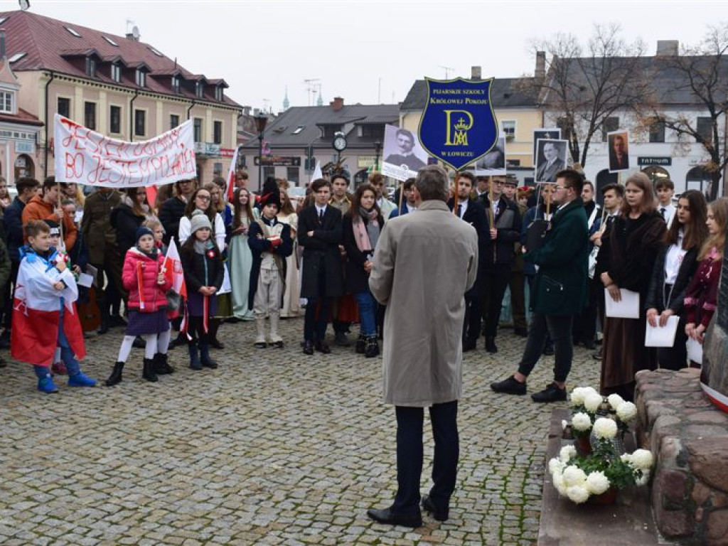 Rekord dla Niepodległej - szkoły pijarskie