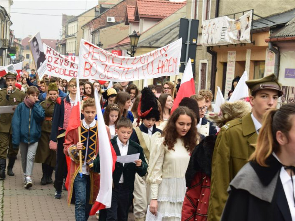 Rekord dla Niepodległej - szkoły pijarskie