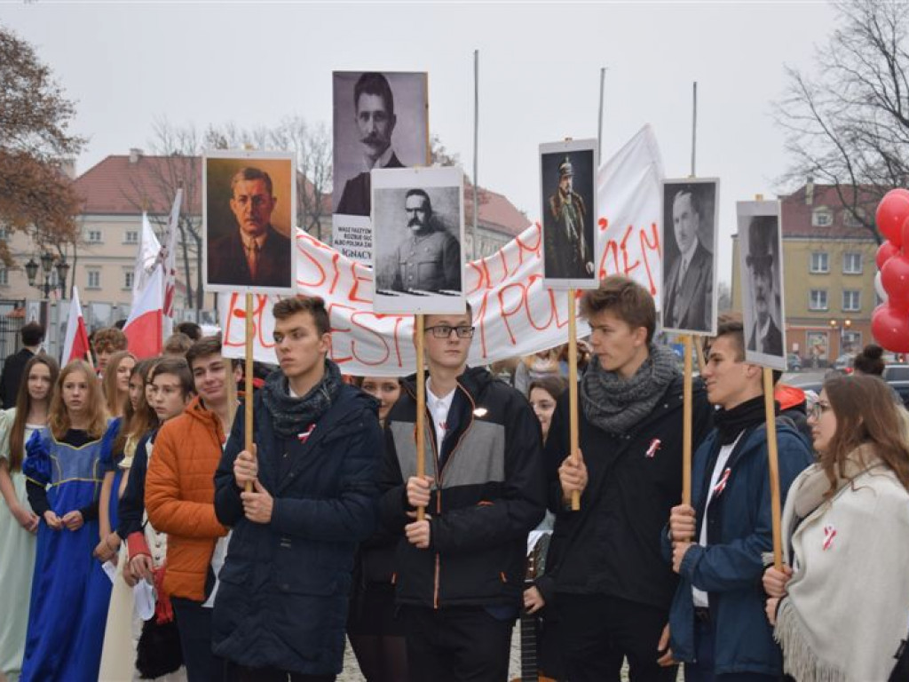 Rekord dla Niepodległej - szkoły pijarskie