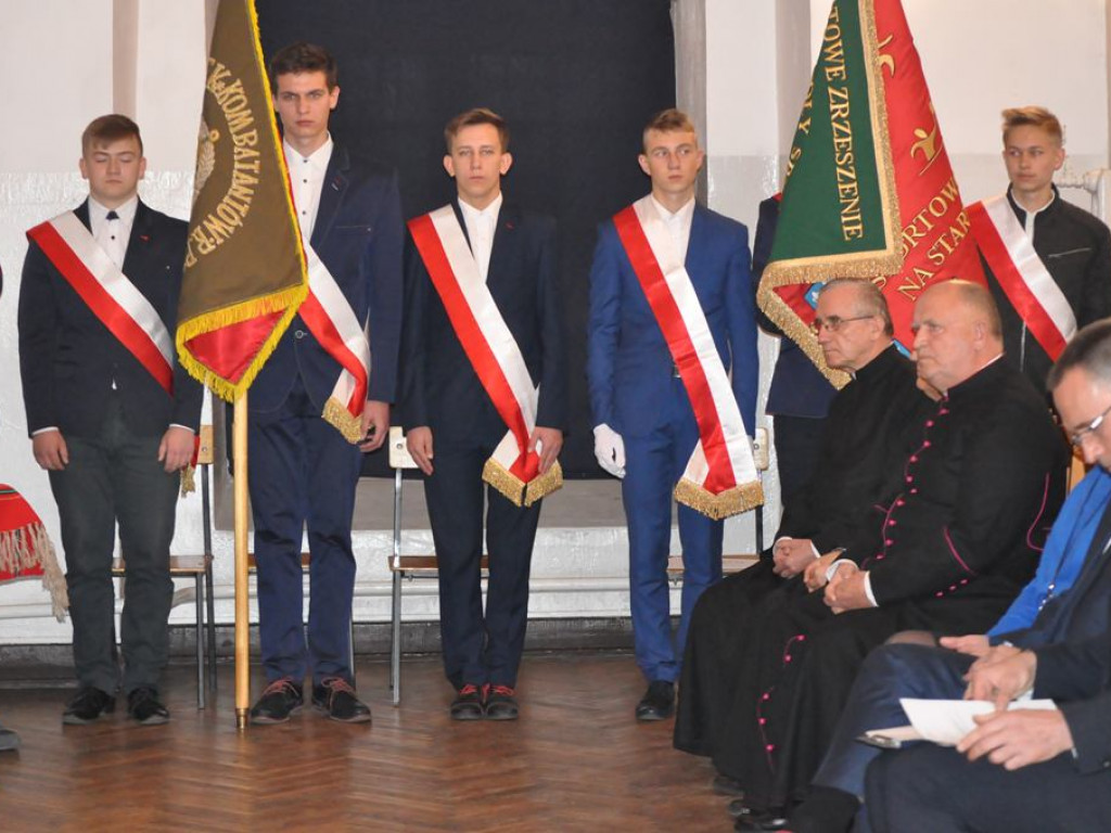 Rekord dla Niepodległej: Patriotycznie przy Podrzecznej [foto+film]