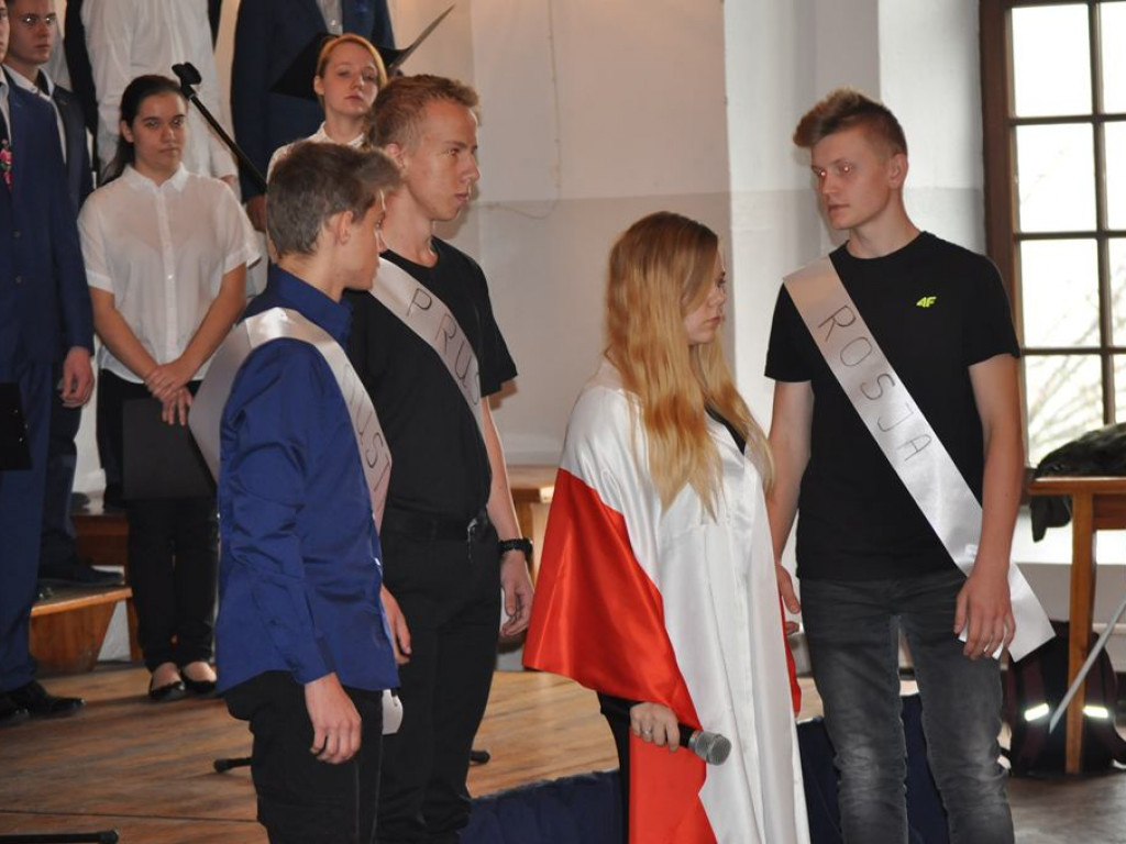 Rekord dla Niepodległej: Patriotycznie przy Podrzecznej [foto+film]