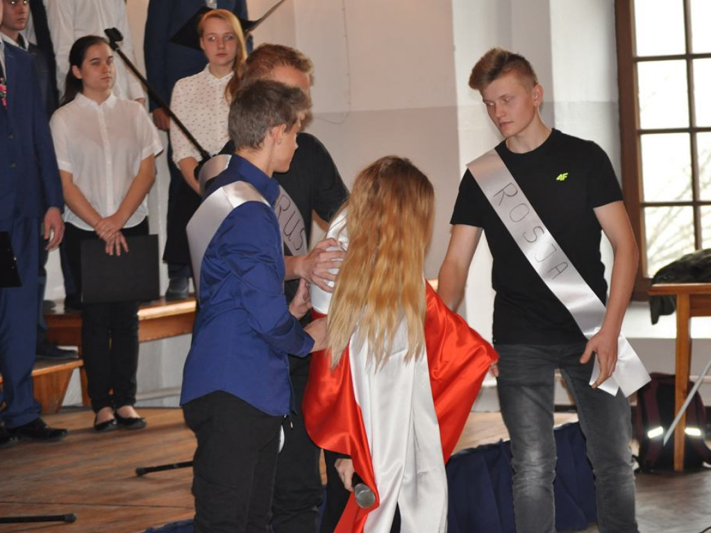 Rekord dla Niepodległej: Patriotycznie przy Podrzecznej [foto+film]