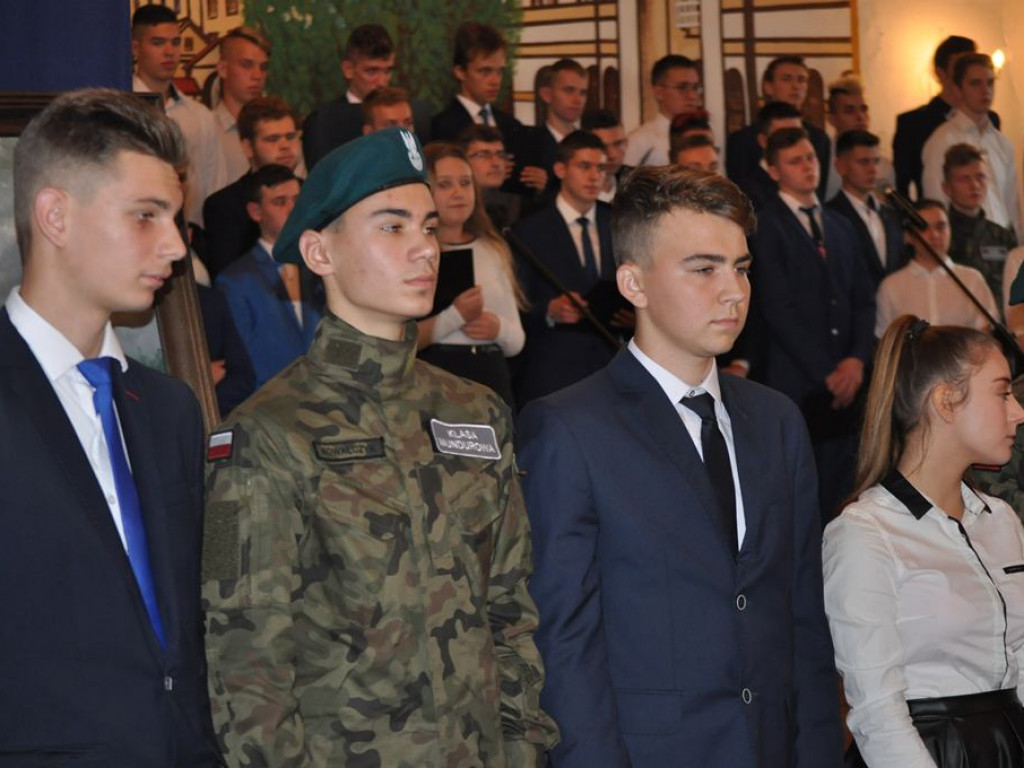 Rekord dla Niepodległej: Patriotycznie przy Podrzecznej [foto+film]