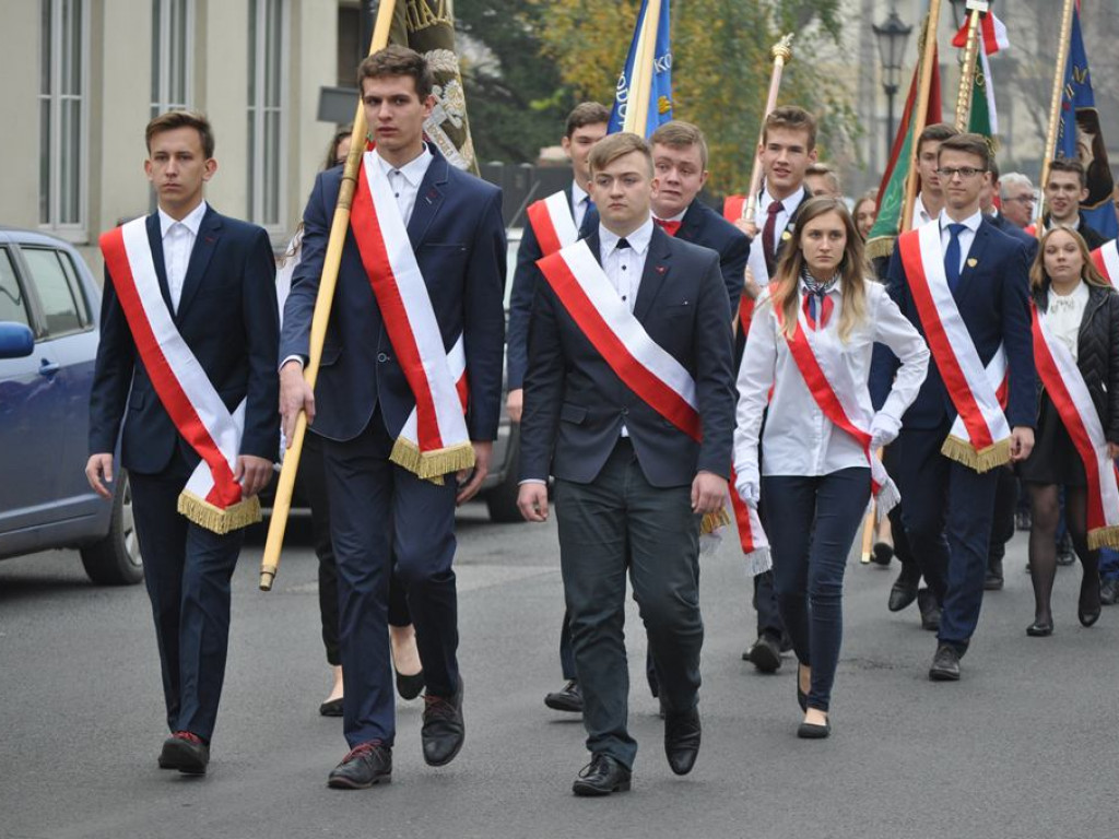 Rekord dla Niepodległej: Patriotycznie przy Podrzecznej [foto+film]