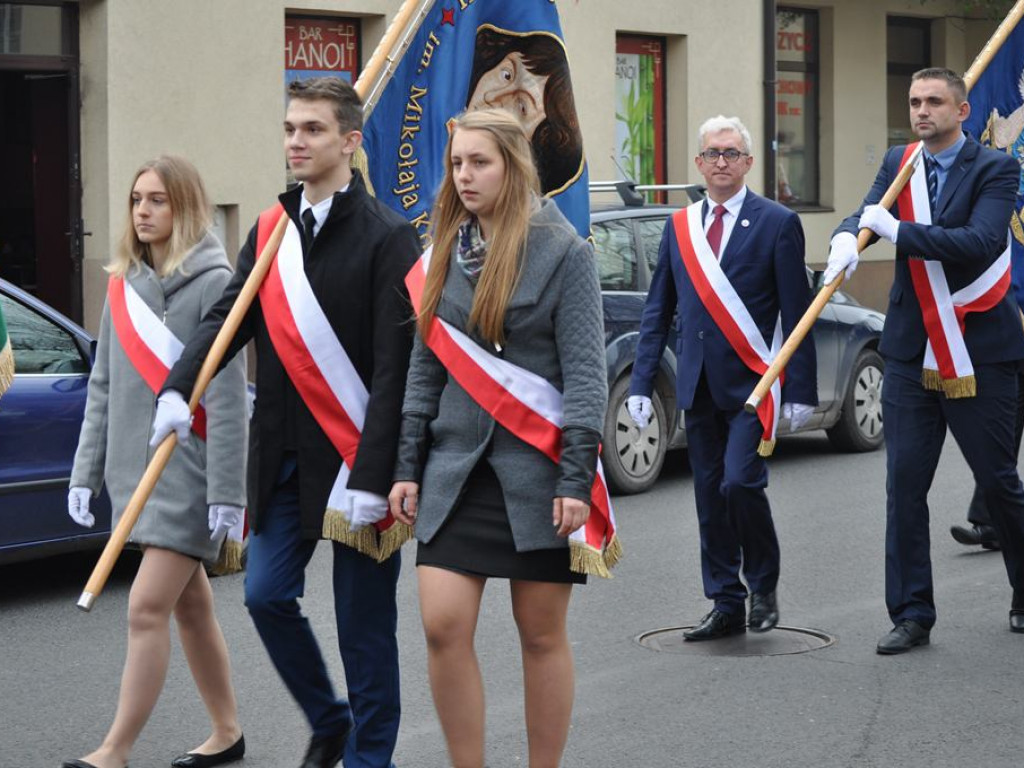 Rekord dla Niepodległej: Patriotycznie przy Podrzecznej [foto+film]