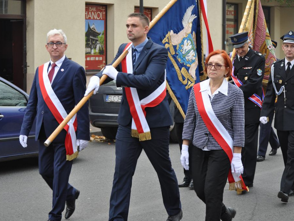 Rekord dla Niepodległej: Patriotycznie przy Podrzecznej [foto+film]