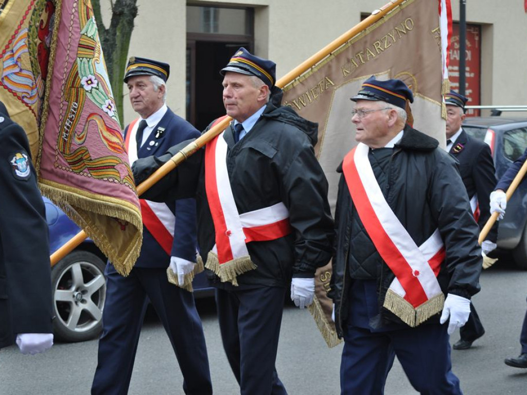 Rekord dla Niepodległej: Patriotycznie przy Podrzecznej [foto+film]