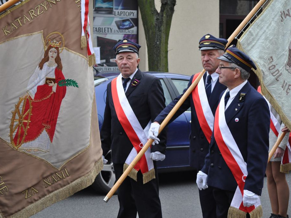 Rekord dla Niepodległej: Patriotycznie przy Podrzecznej [foto+film]