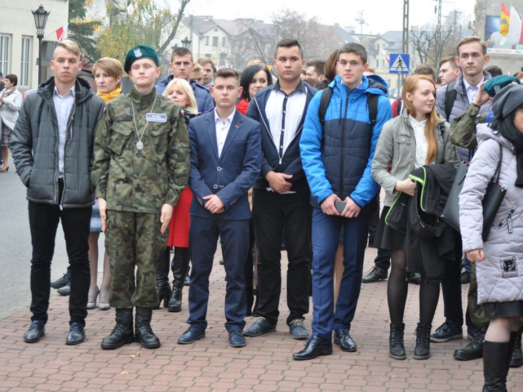 Rekord dla Niepodległej: Patriotycznie przy Podrzecznej [foto+film]