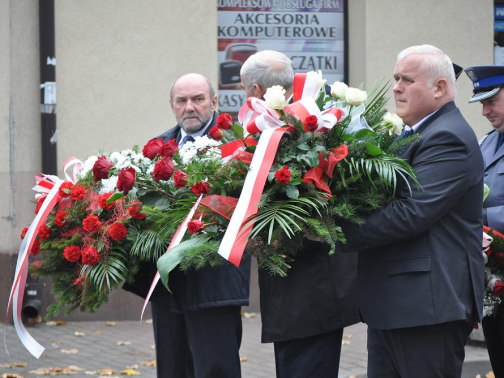 Rekord dla Niepodległej: Patriotycznie przy Podrzecznej [foto+film]