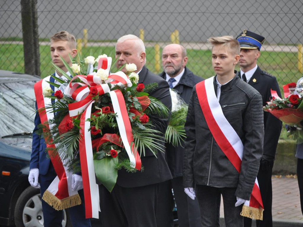 Rekord dla Niepodległej: Patriotycznie przy Podrzecznej [foto+film]