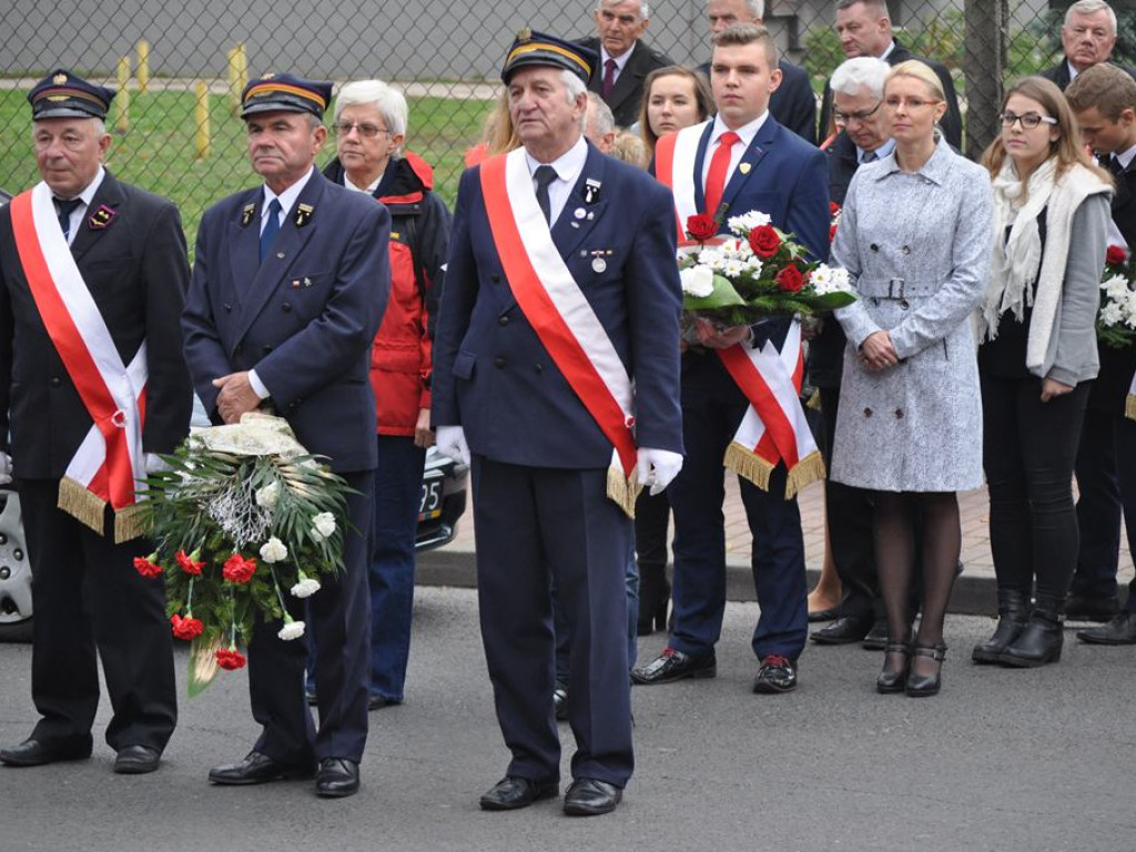 Rekord dla Niepodległej: Patriotycznie przy Podrzecznej [foto+film]