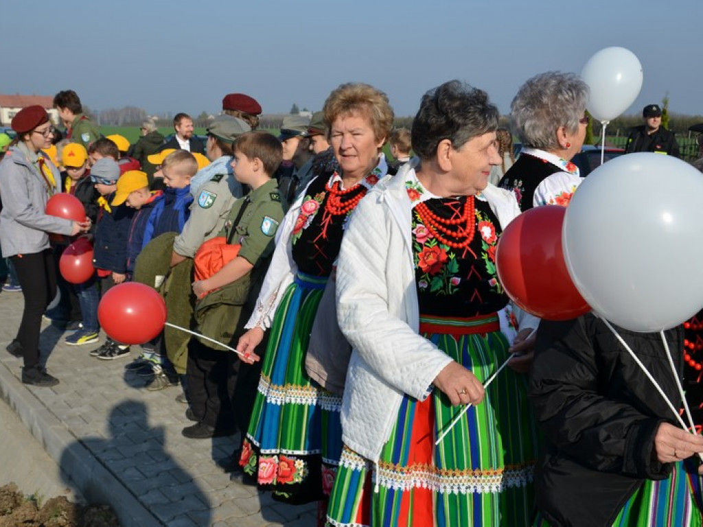 Uroczystości z apelem poległych w Julianowie