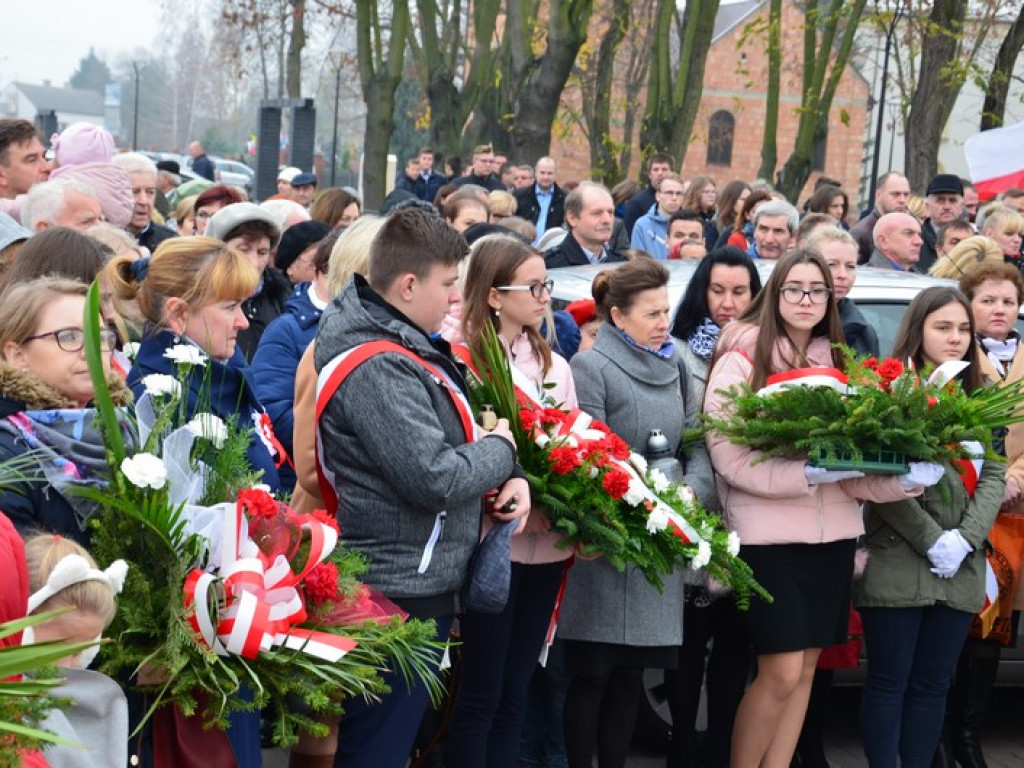 Uroczystości niepodległościowe i kościelne w Łyszkowicach