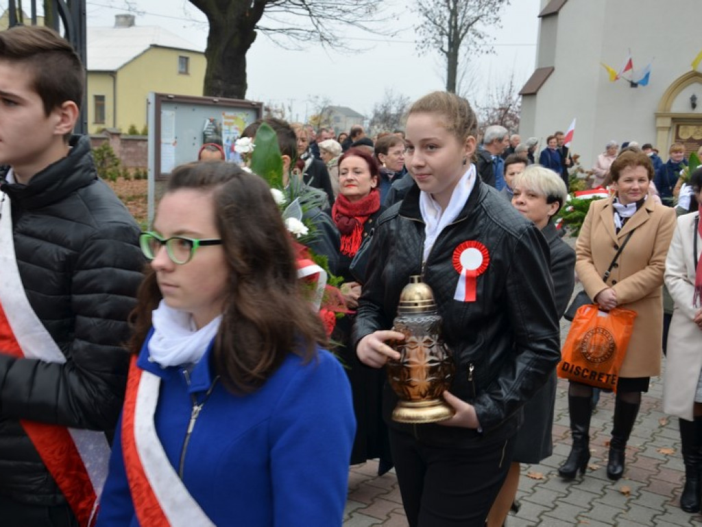 Uroczystości niepodległościowe i kościelne w Łyszkowicach