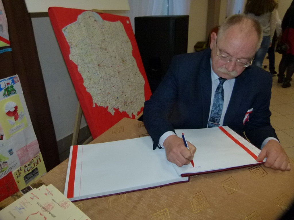 Świętowanie stulecia niepodległości Polski w Sobocie
