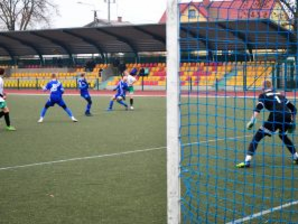 To jeszcze nie koniec walki Pelikana-2003 o utrzymanie