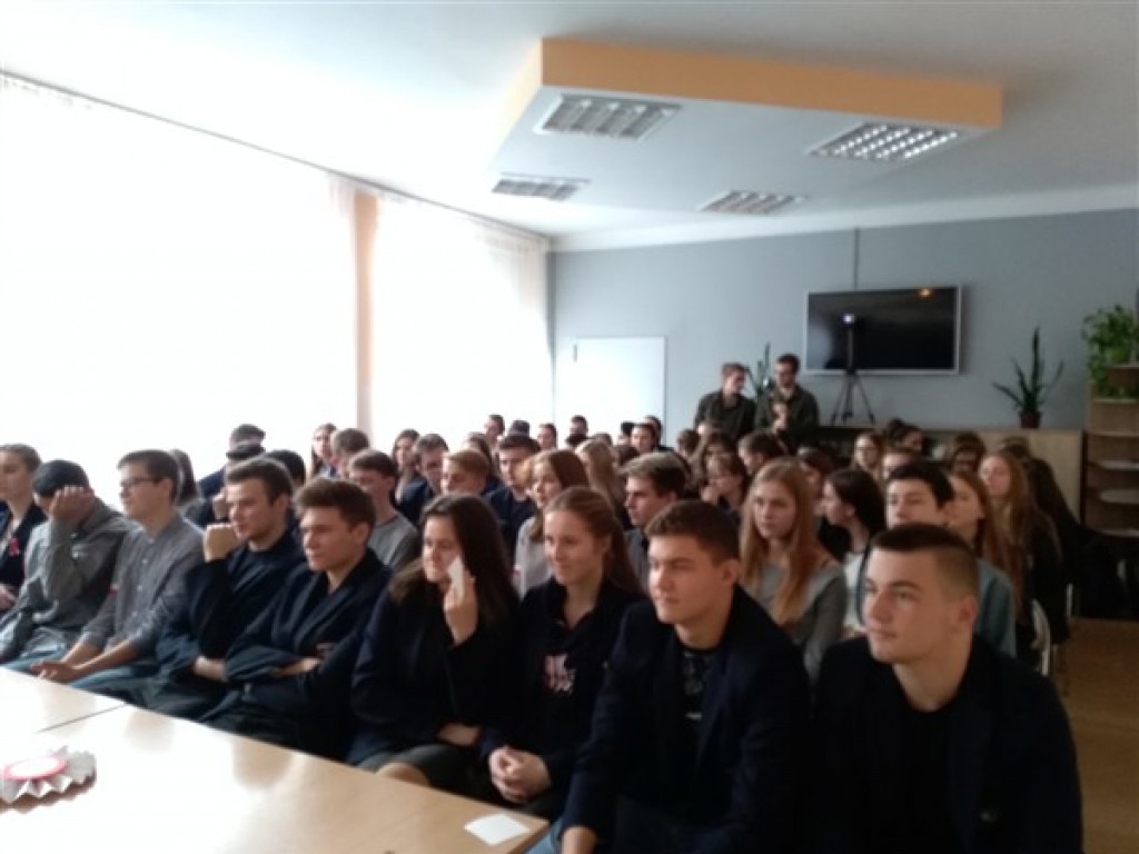 Głowno: Historyczno-muzyczny konkurs klas w Liceum Katolickim