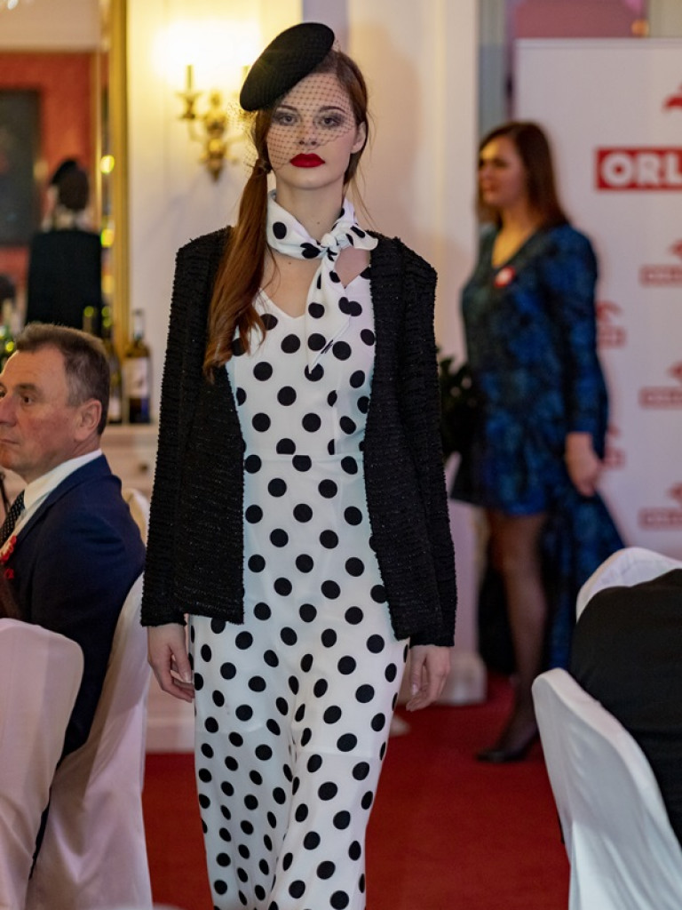Ela Piorun pokazała kolekcję Madame Niepodległa