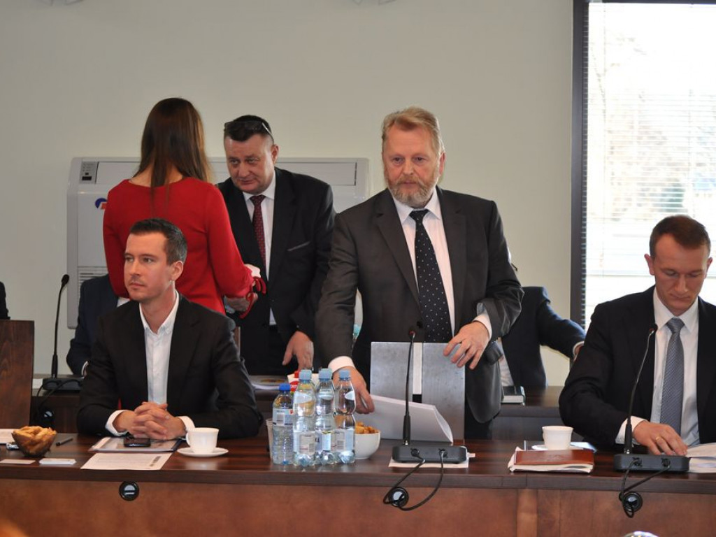 Jaka koalicja będzie rządzić w powiecie: z PiS czy anty-PiS?