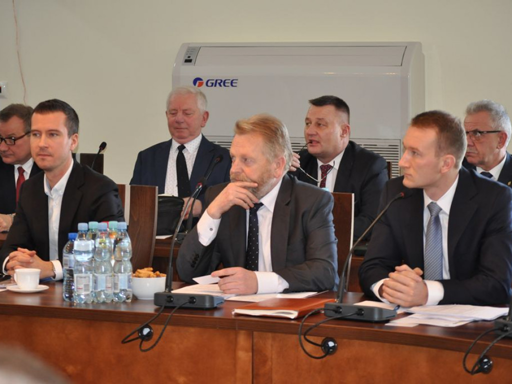 Jaka koalicja będzie rządzić w powiecie: z PiS czy anty-PiS?
