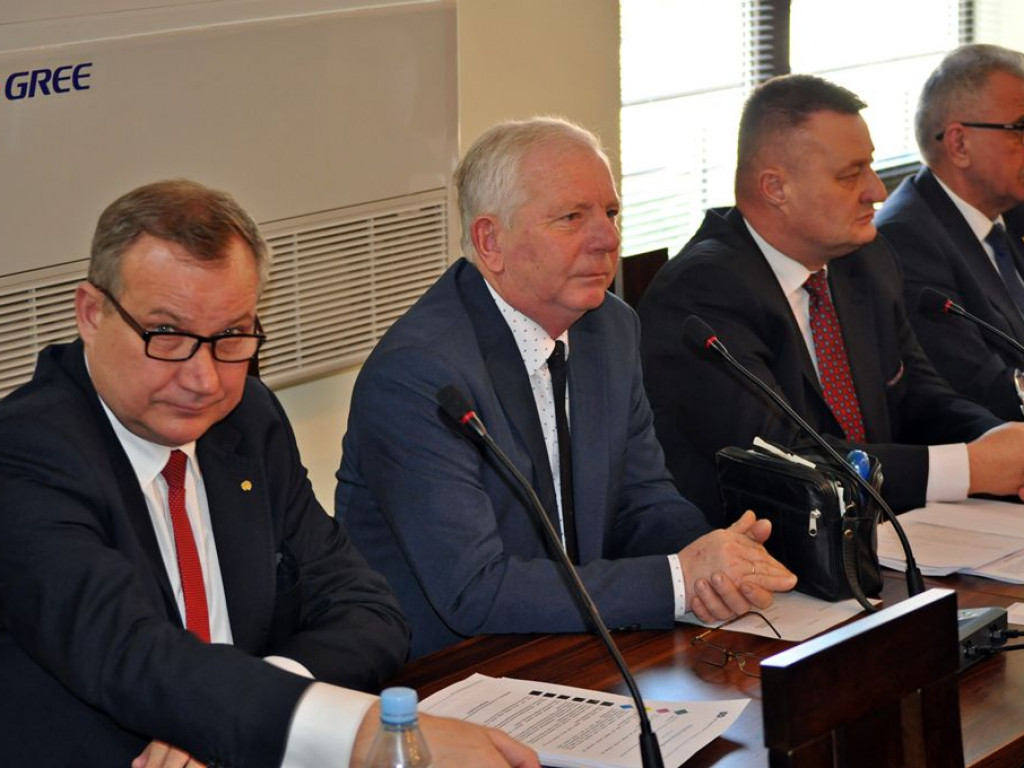 Jaka koalicja będzie rządzić w powiecie: z PiS czy anty-PiS?