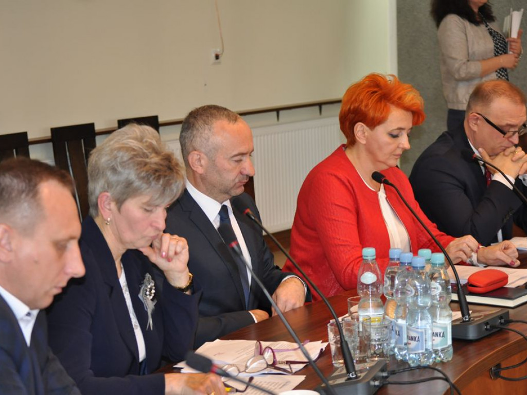Jaka koalicja będzie rządzić w powiecie: z PiS czy anty-PiS?