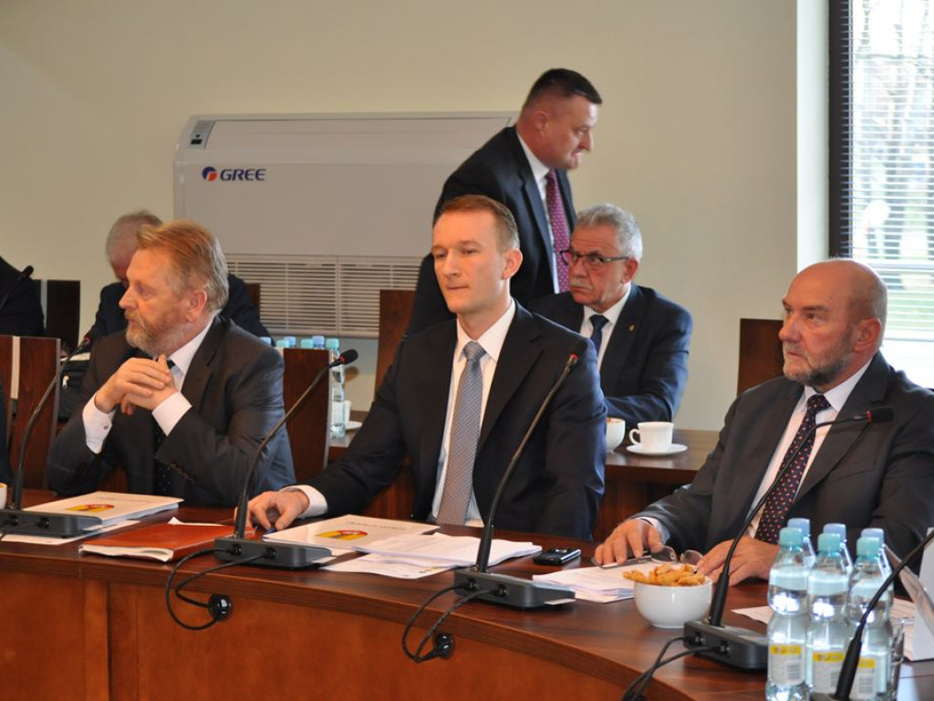 Jaka koalicja będzie rządzić w powiecie: z PiS czy anty-PiS?