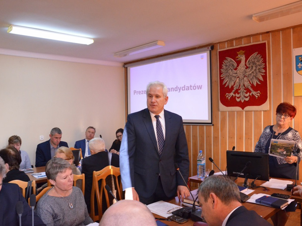 Jarosław Papuga zaprzysiężony na wójta gminy Nieborów